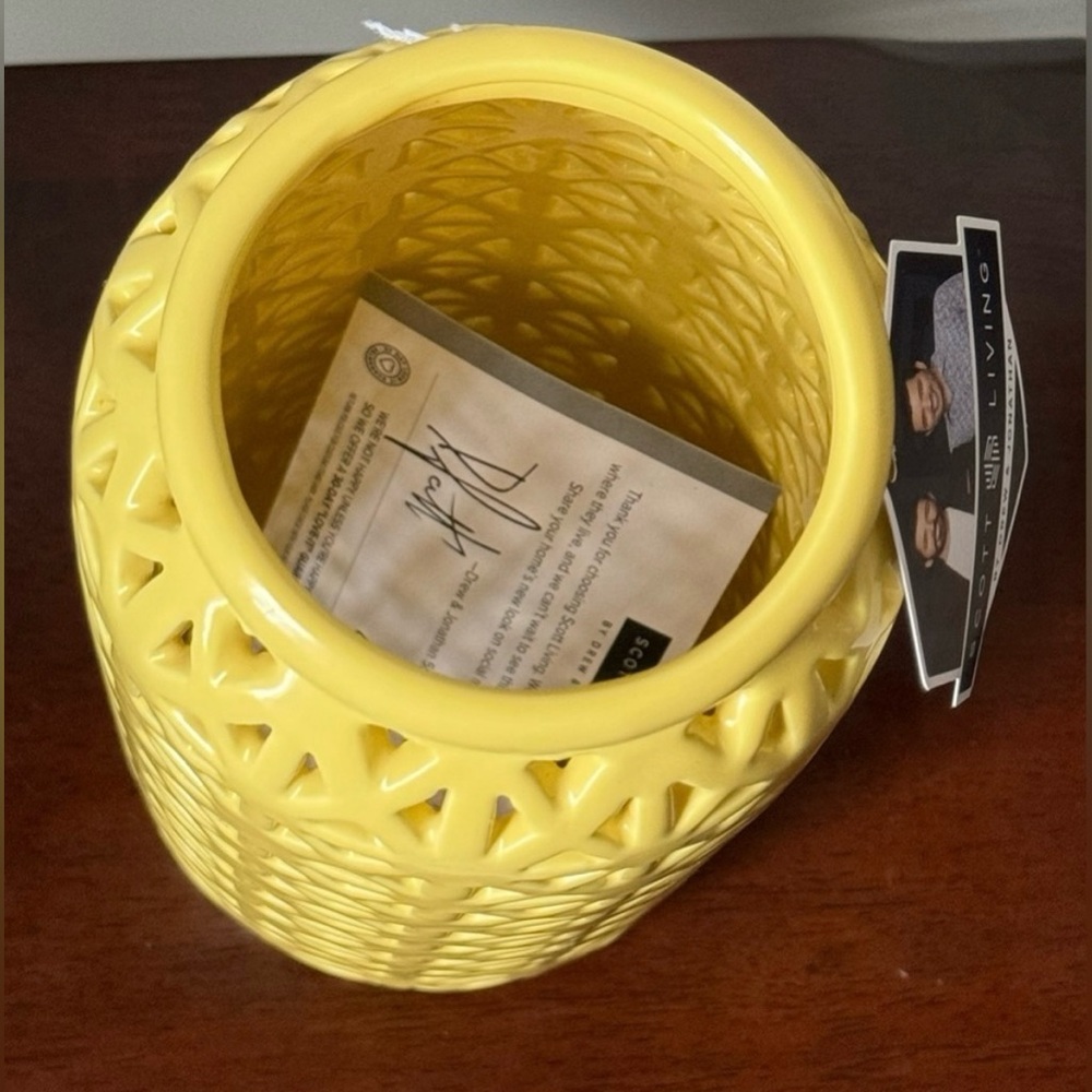 🔥Clearance- NWT ✨Scott Living Ceramic Lattice Lantern - Picture 2 of 6